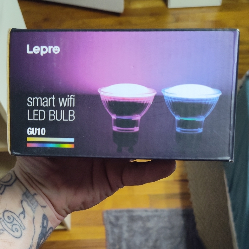 Smart WiFi LED Bulb - Multicolor